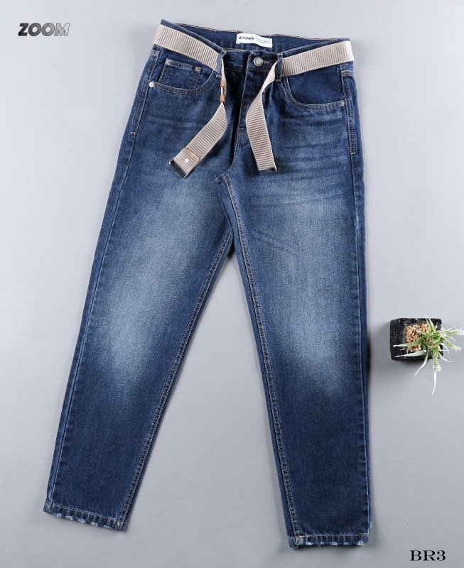 Bershka Jeans Relaxed Fit - BR3